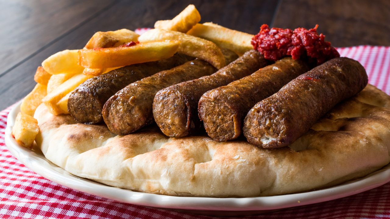 200401171803-07-best-turkish-foods-inegol-kofte