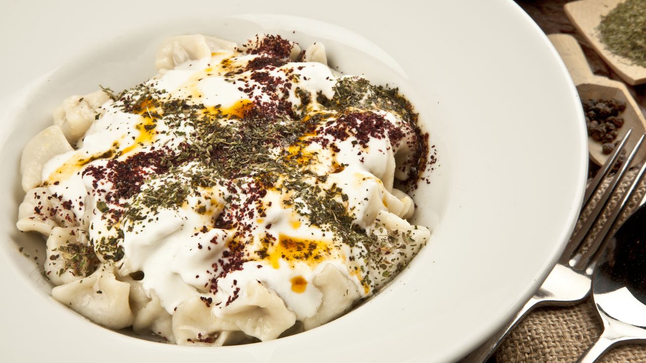 200401172027-12-best-turkish-foods-manti