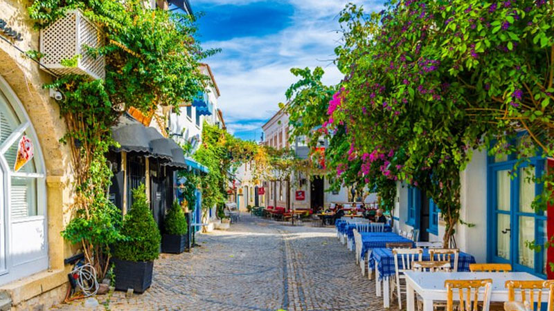 holiday-destinations-in-alacati-turkey-jpg